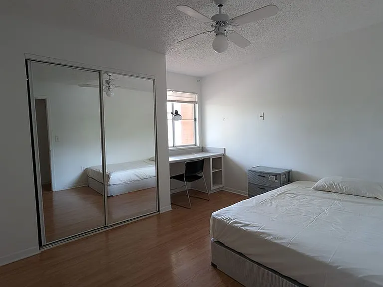 2601 SW Archer Rd #A203 — Photo 11