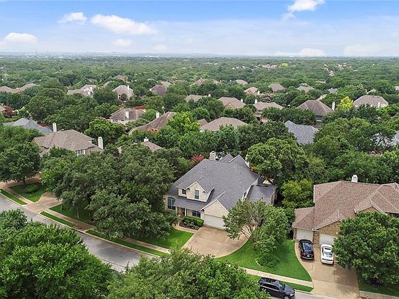 3rd image of 2835 Chatelle Dr