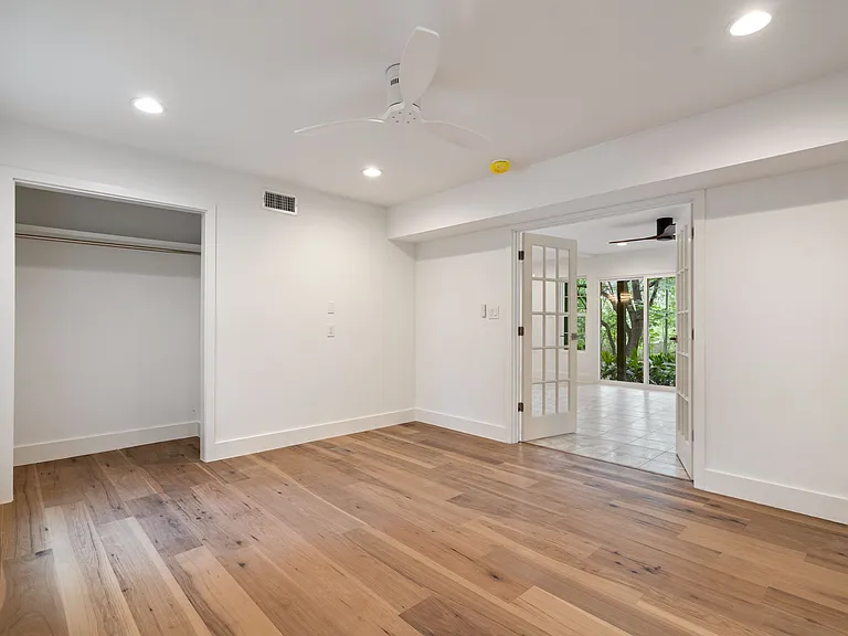 8707 White Cliff Dr — Photo 11