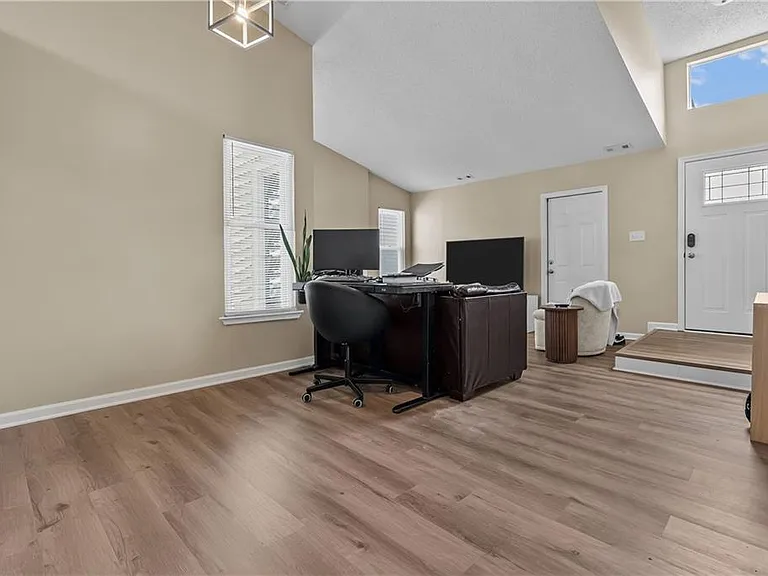 3852 Danville Ct — Photo 5