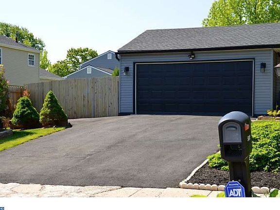 4th image of 5012 Elderberry Dr