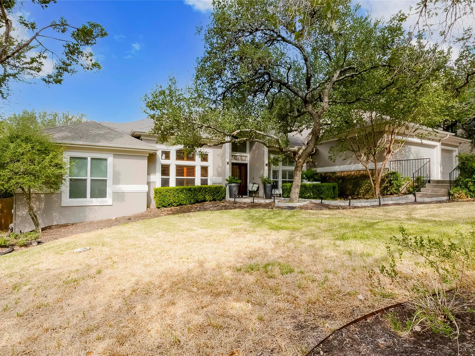 4 bed, 3.0 bath, 3004 sqft, $4,950 — Photo 2