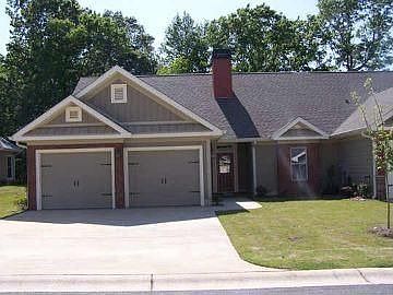 1st image of 332 Summit Dr