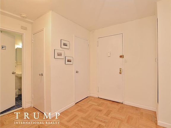 5th image of 165 Christopher St APT Lf