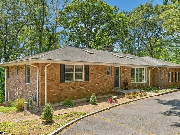 2nd image of 783 Long Hill Rd