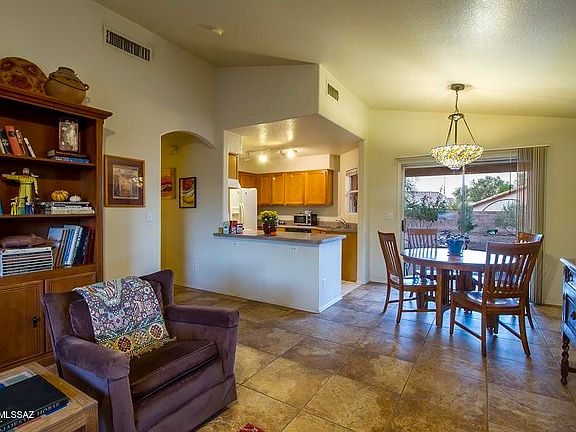 4th image of 2298 W Silverbell Oasis Way