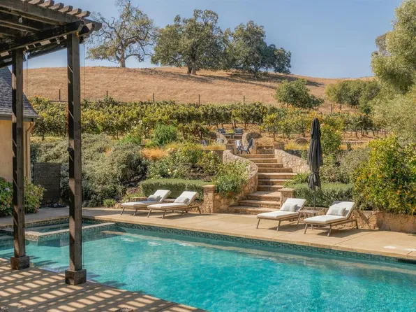 1297 Leaning Oak Drive, Napa, CA 94558