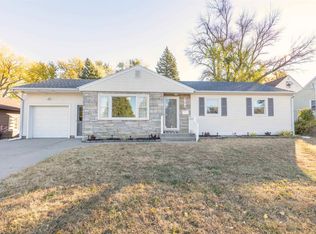 924 S Saint Marys St, Sioux City, IA 51106