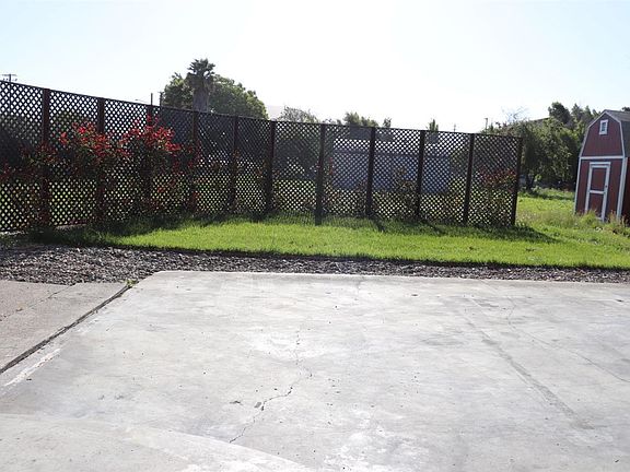 2nd image of 160 Theresa Ave