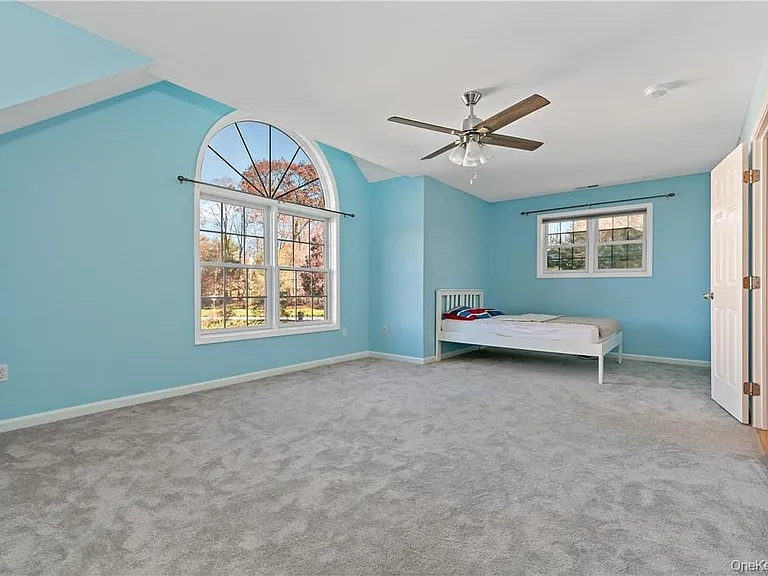 2301 Mohansic Ave — Photo 19