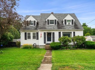 711 S Main St, Manchester, NH 03102