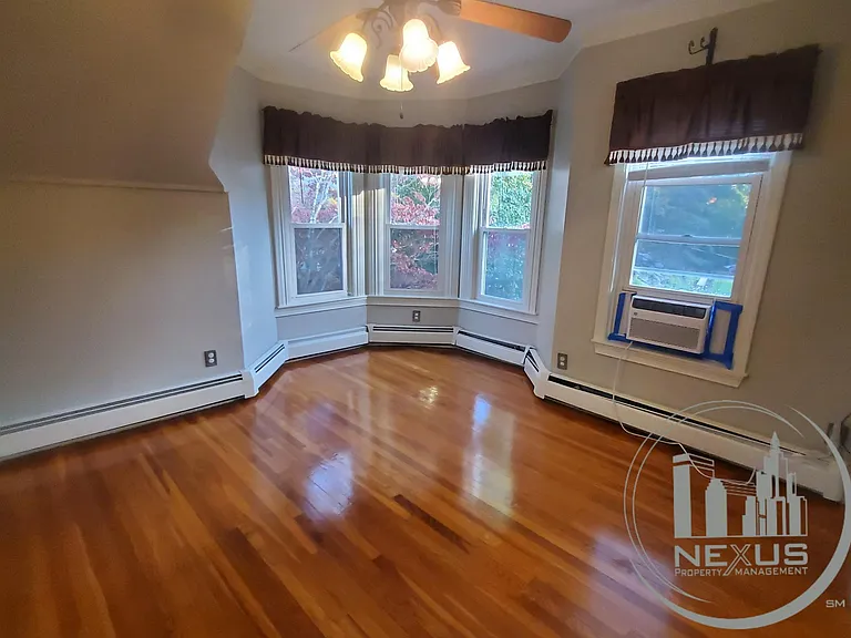 114 Circular St #AP3 — Photo 5