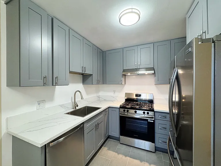 135 N 5th St #G — Photo 9