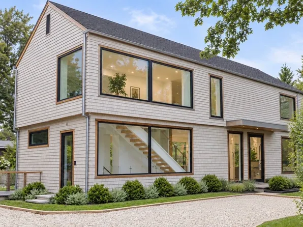 7 King St, East Hampton, NY 11937