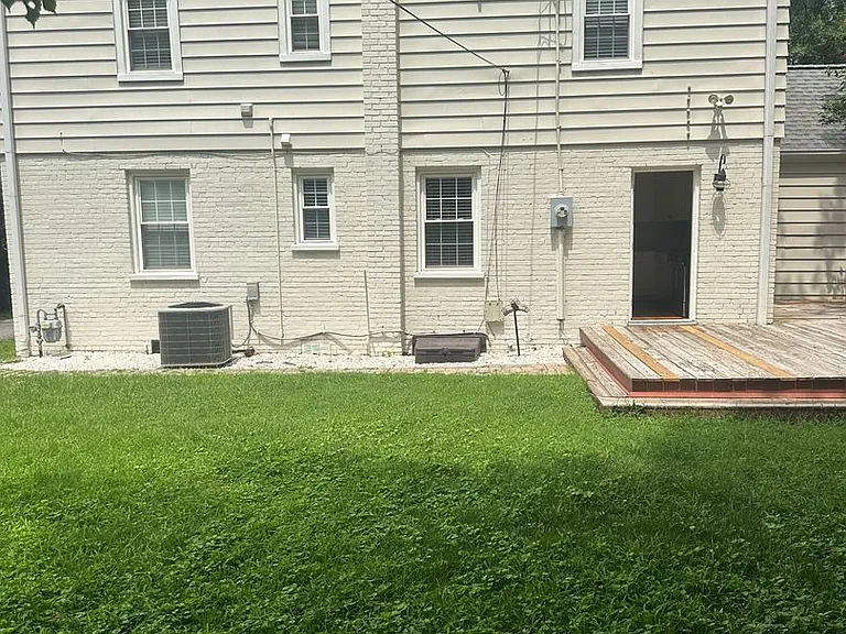 903 Willow Lawn Dr — Photo 1