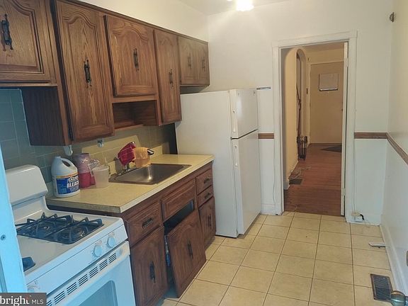 5th image of 510 Allendale St