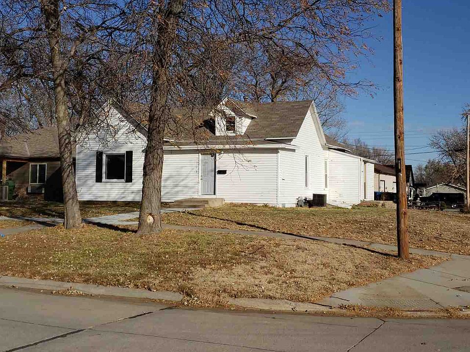 1st image of 1303 A Ave
