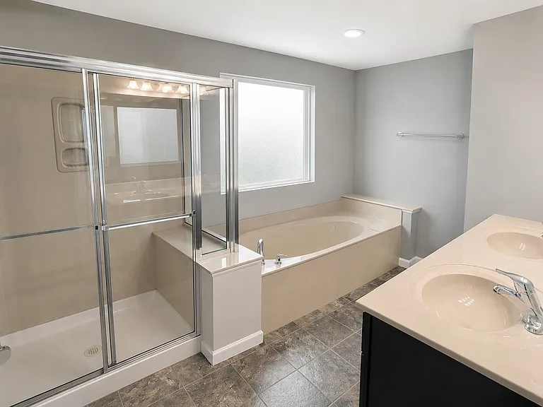 34 Chesterfield Ct — Photo 4