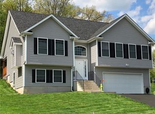 113 Logans Way, Maybrook, NY 12543