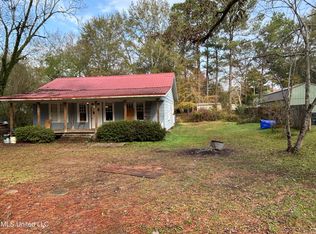 104 E Willow Dr #D, Mendenhall, MS 39114