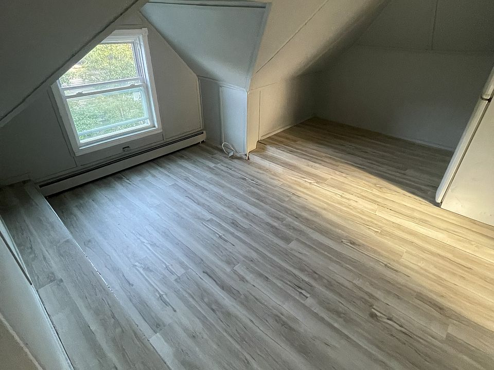 2nd image of 2414 Norwood Ave APT 5
