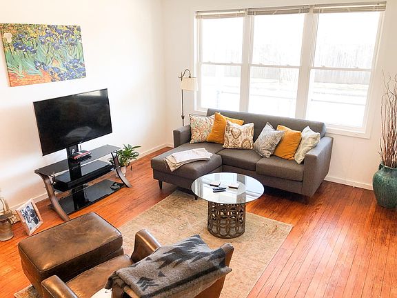 2nd image of 22 Willowdale Ave Floor 1