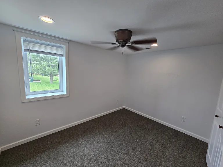 904 W Welsh St #B — Photo 17