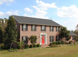 690 Brummitt Rd, Castalian Springs, TN 37031