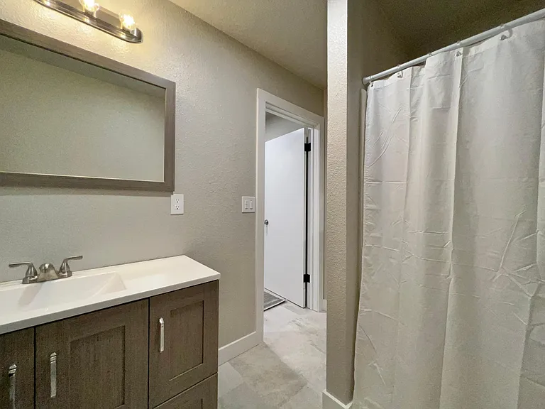 5799 Callister Ave — Photo 12