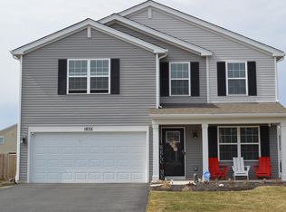 1635 Bayberry Ln, Hampshire, IL 60140