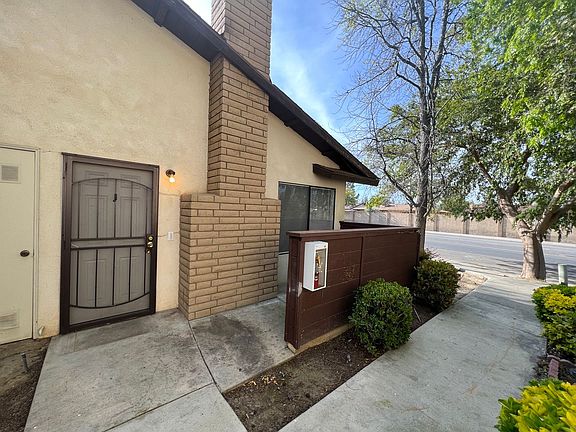 4th image of 7612 N Laurelglen Blvd APT A