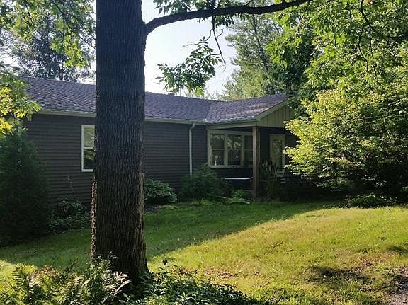 2nd image of 4907 Hillside Ln