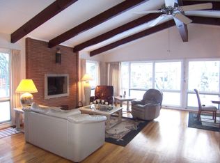 217 E Sunnybrook Dr, Royal Oak, MI 48073