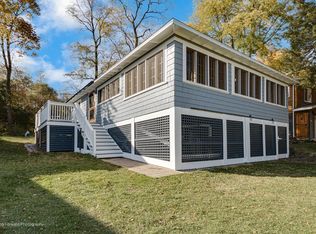 N4563 W Shore Place Rd, Cambridge, WI 53523