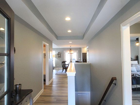 3rd image of 571 The Landings