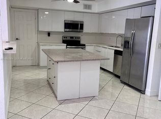 839 S Highland Dr, Hollywood, FL 33021