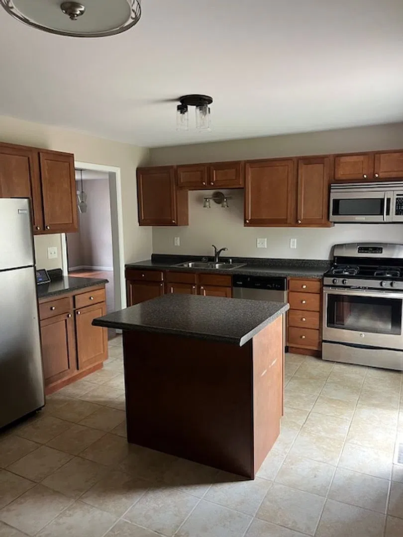 3 bedroom, 2 bath home - Available March 2027! — Photo 4