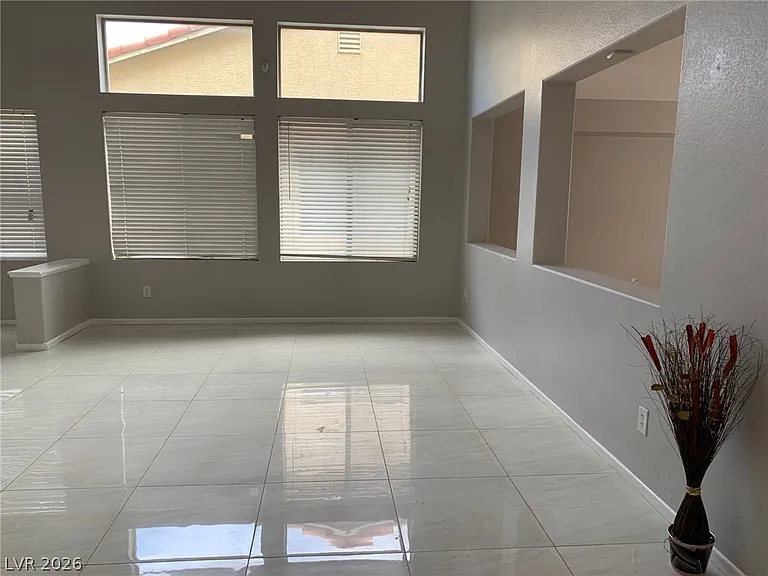 9933 W Diablo Dr — Photo 6