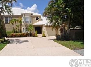 11875 Pebblewood Dr, Wellington, FL 33414