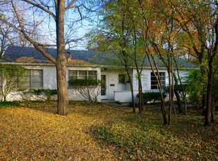 633 Echo Ln, Glenview, IL 60025