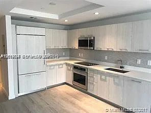 55 SW 9th St #2504