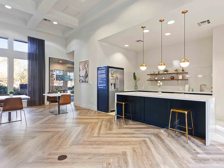IMT Riverview — Photo 34