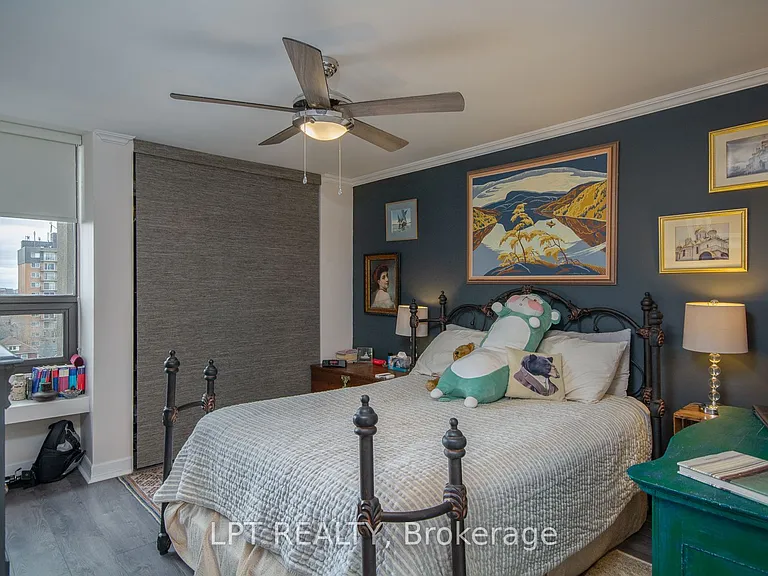 40 Arthur St #703 — Photo 22