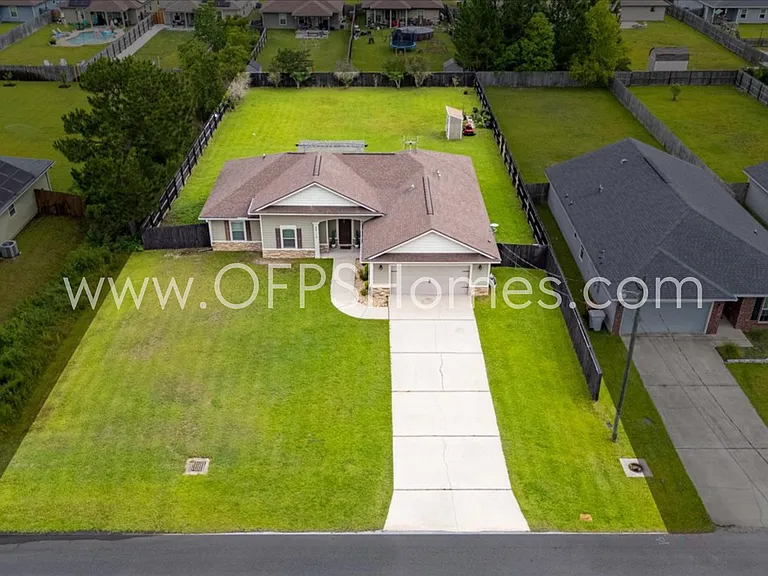 8170 Tavira St — Photo 41