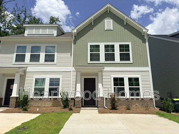 2nd image of 807 Coburg Ln