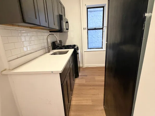 204 60th St #6, West New York, NJ 07093