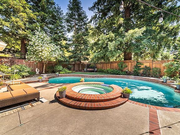 5th image of 2364 Fish Creek Pl