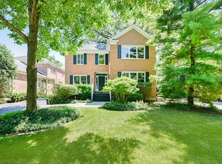 882 Spruce St, Winnetka, IL 60093