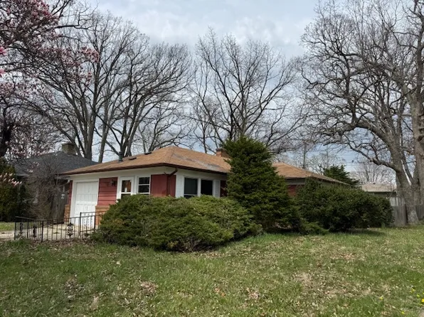 1600 N Jackson St, Waukegan, IL 60085