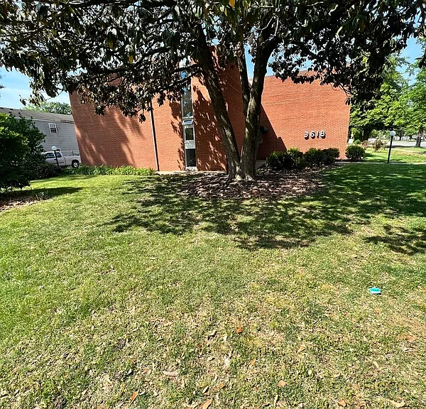3618 Chamberlayne Ave — Photo 2